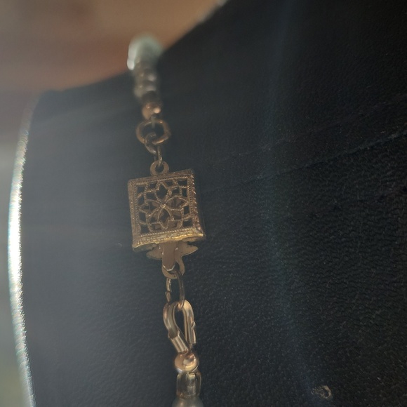 Pisces and Pearls in shades of Blue - Picture 4 of 4